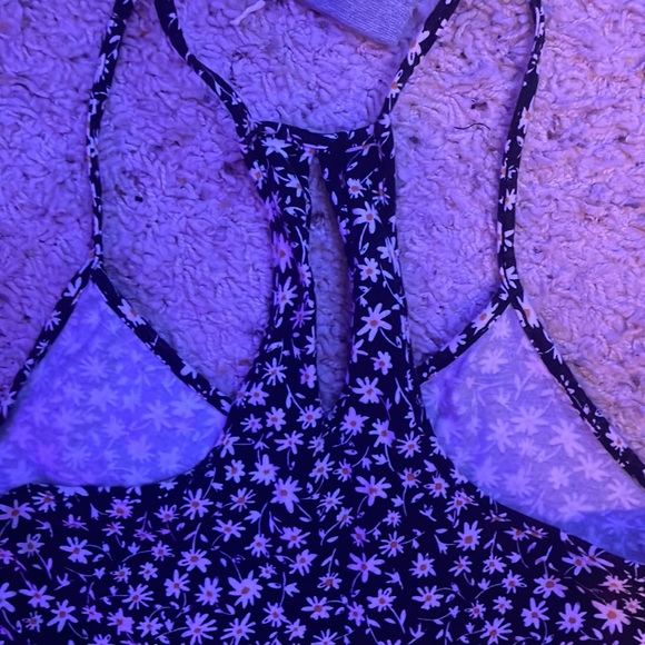 Size Medium Summer Dress - Picture 3 of 4